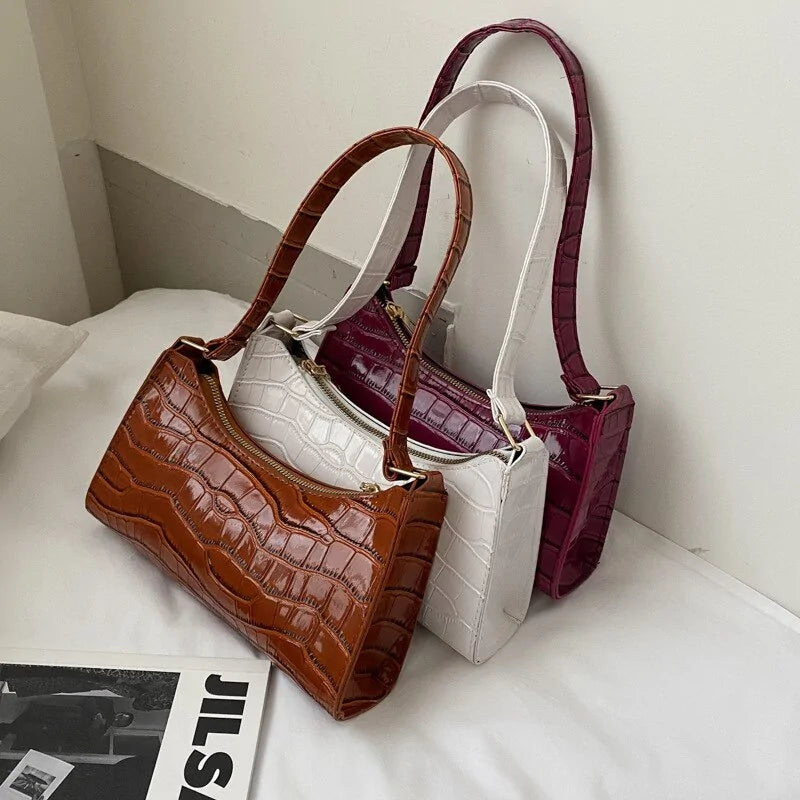 Ladies Fashion leather shoulder bag with a crocodile pattern