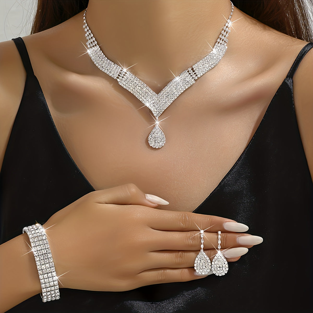 4pcs Elegant And Sexy Womens Jewelry Set 2 Womens Earrings  1 Womens Necklace  1 Bracelet The Jewelry Set Is Sparkling Simple Style Suitable for Daily Casual Wear Perfect Gift for Women Charming Jewelry for Women